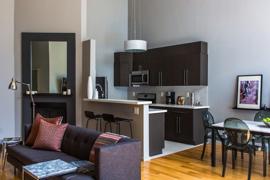 Building Photo - 888 Hilgard  Furnished and Unfurnished