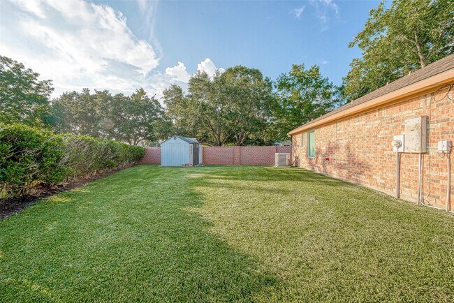 Building Photo - 3827 Garden Way