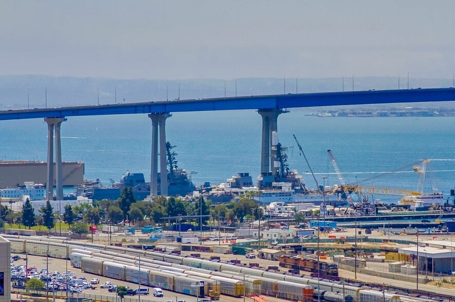 Building Photo - 321 10th Ave