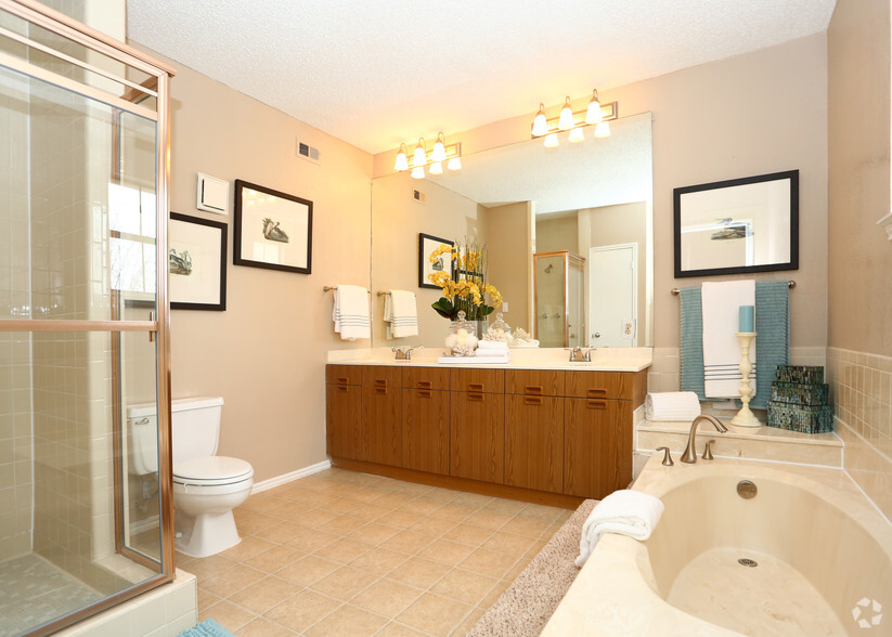 Primary Photo - Waterchase Gardens: Leasing Specials! Char...