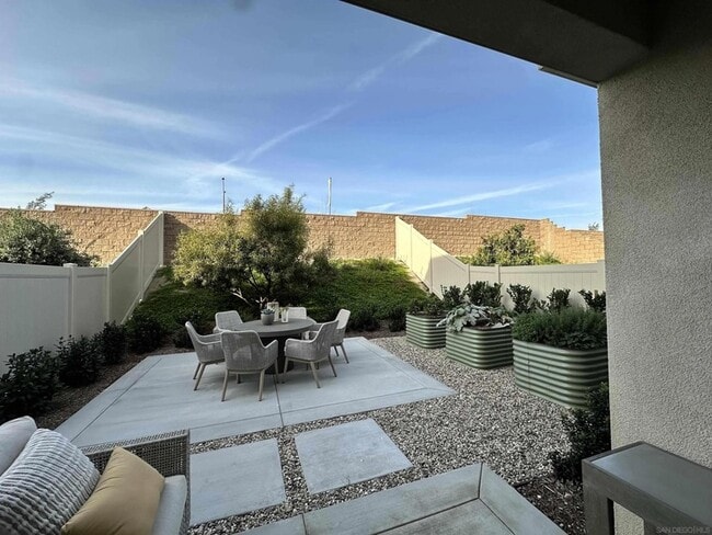 Building Photo - 2186 Tributary Dr