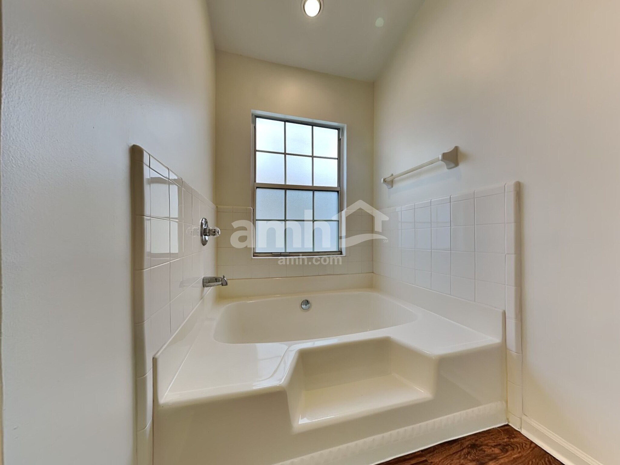 Building Photo - 4539 Antler Hill Dr E