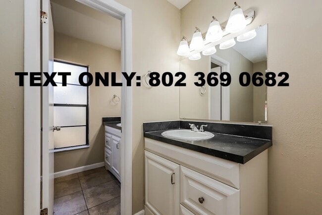 Building Photo - 1214 Letona Ln