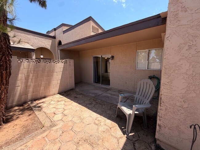 Building Photo - 4509 W Continental Dr