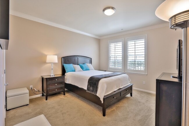 Building Photo - 2BD/2BA Dublin Terraces Condo with Underground Parking, Pool, Fitness Center and More!