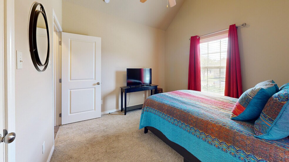 Building Photo - 3819 Black Hawk Ln