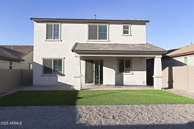 Building Photo - 773 W Lark Dr