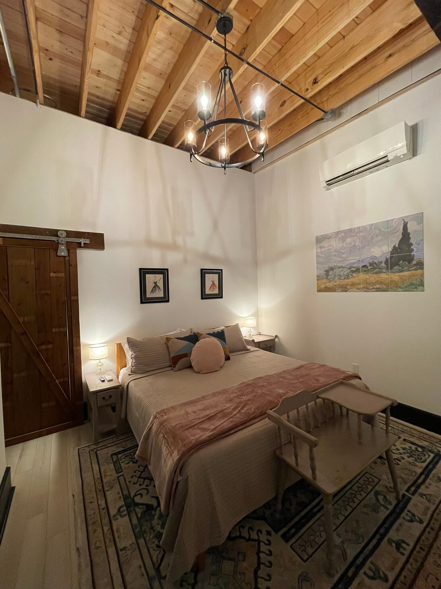 Building Photo - 719 S. Baker St.