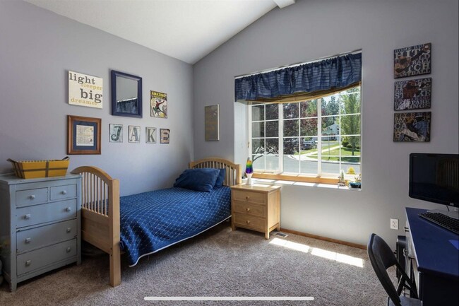 Building Photo - $4,500 - 4 Bed / 3 Bath Stunning Single Family Home in South Hill