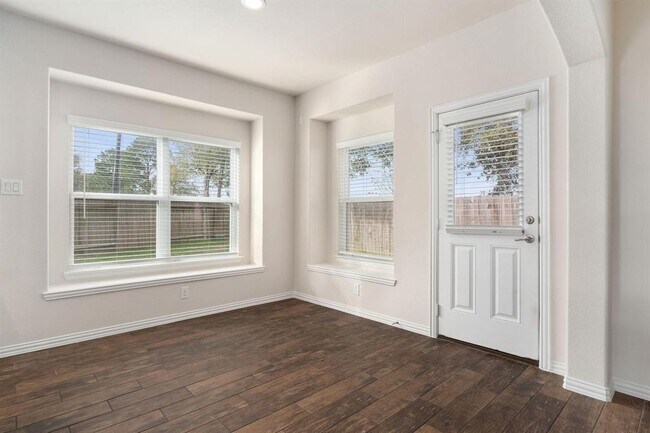 Building Photo - 24727 Lake Basin Ct