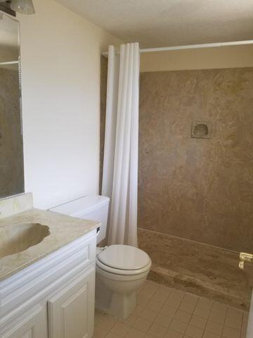 Building Photo - 720 N Dixie Hwy