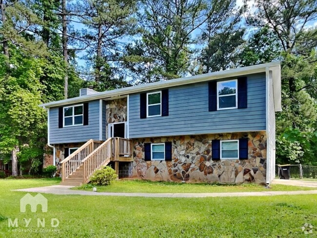 Building Photo - 521 Tanbark Pl