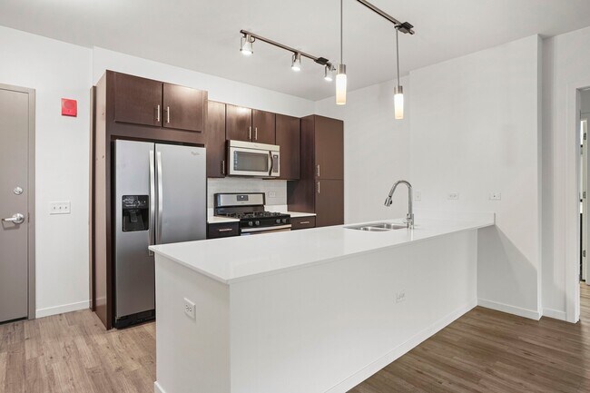 Building Photo - 3750 N Halsted St