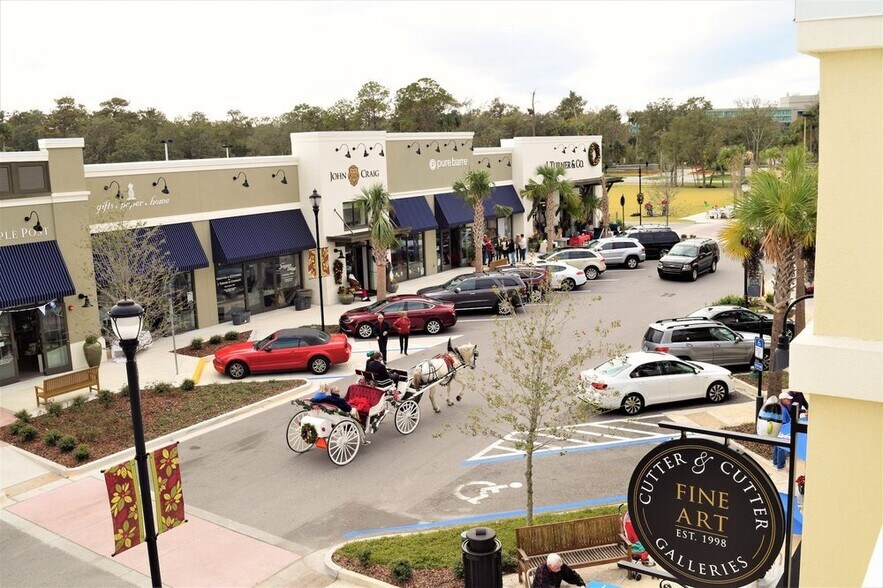 Building Photo - 695 A1A North