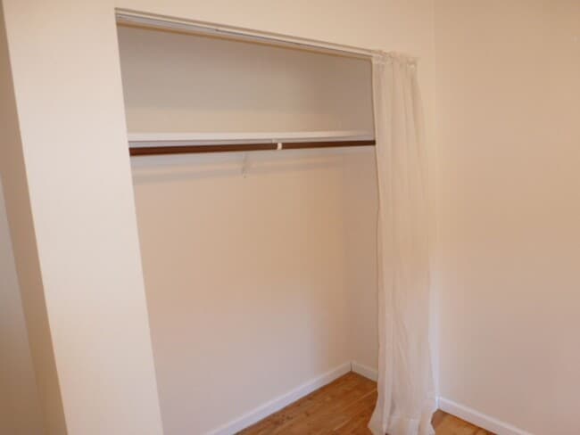 Building Photo - Four Bedroom, Two Bath, Two Car Garage Rem...