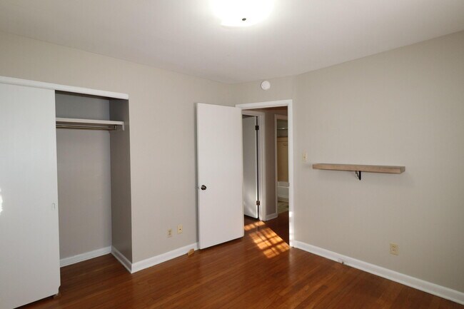 Building Photo - 501 Westerfield Way