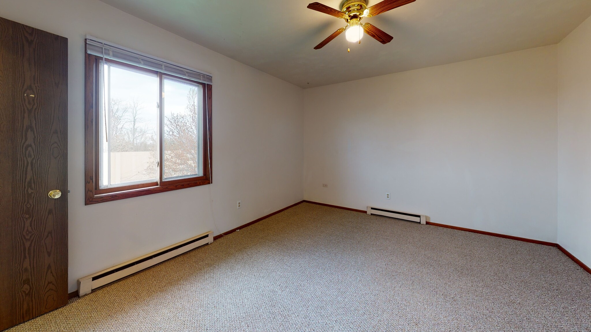 Building Photo - 2525 Hope Dr