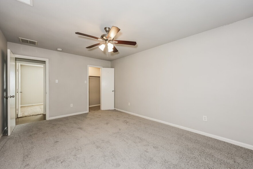 Building Photo - 5719 Myers Rd