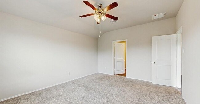 Building Photo - 18277 Eaton Mill Dr
