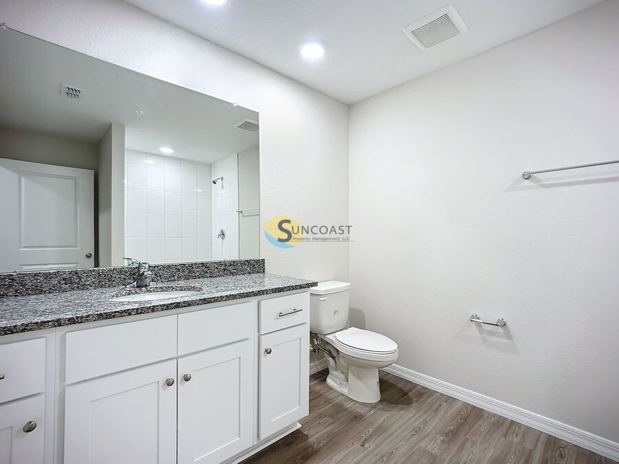 Building Photo - 11486 Oakfield Ct