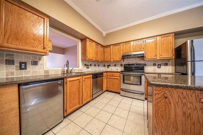 Building Photo - 2444 Bering Dr