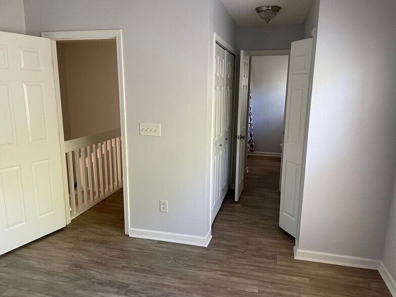 Building Photo - 2928 Mayer House Ct