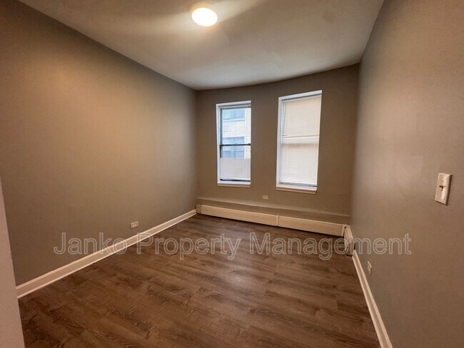 Building Photo - 5647 W Washington Blvd