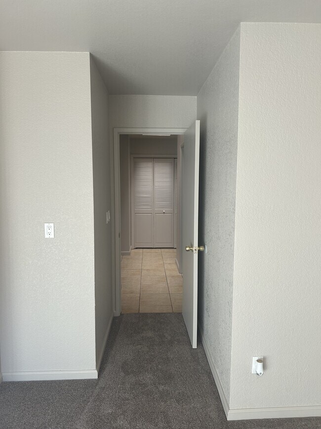 Building Photo - 1728 Colin Ln