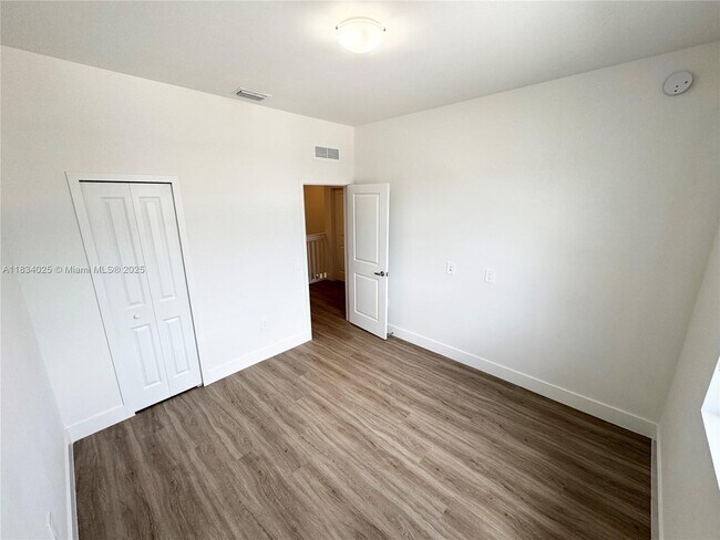 Building Photo - 34526 SW 191st Ave