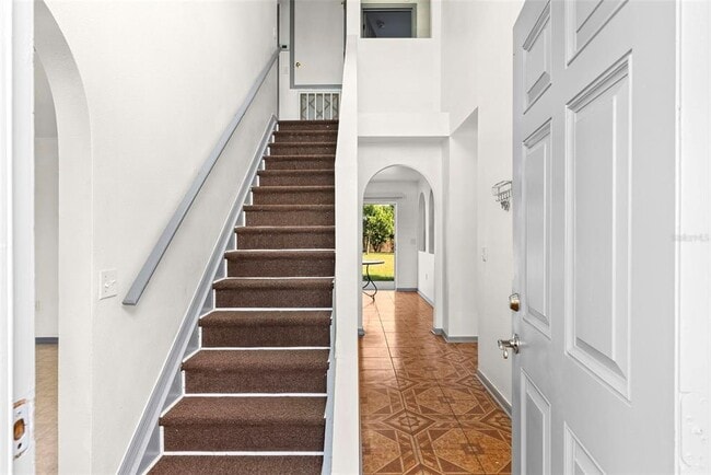 Building Photo - 125 Vista View Ave