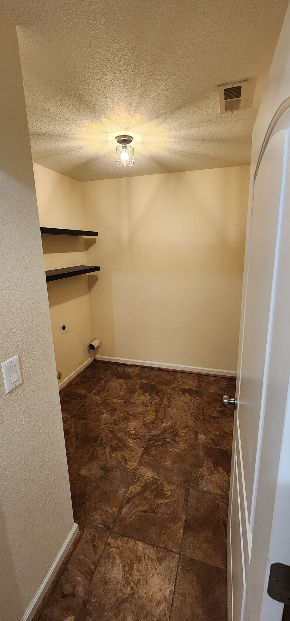 Building Photo - 125 Bay Leaf Dr