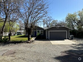Building Photo - Home on 1 acre lot with above ground pool
