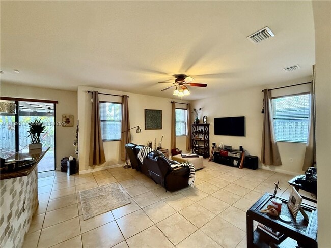 Building Photo - 11922 SW 154th Path