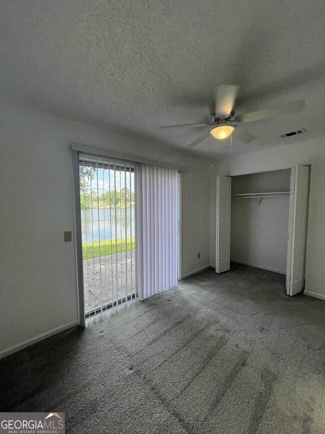 Building Photo - 127 Spinnaker Cir