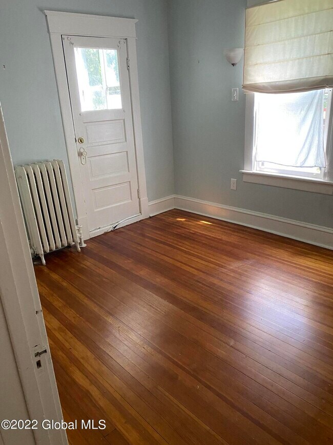 Building Photo - 663 Hudson Ave