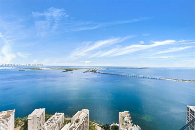 Building Photo - 1451 Brickell Ave