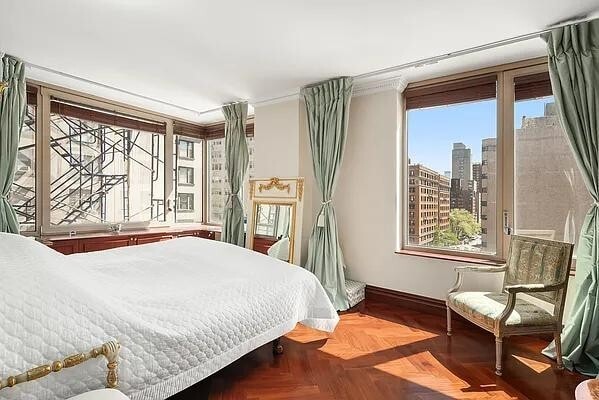 Building Photo - 30 E 85th St