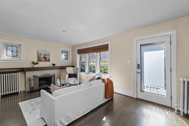 Building Photo - 7117 Northmoor Dr