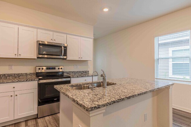 Building Photo - 12843 Cygnus