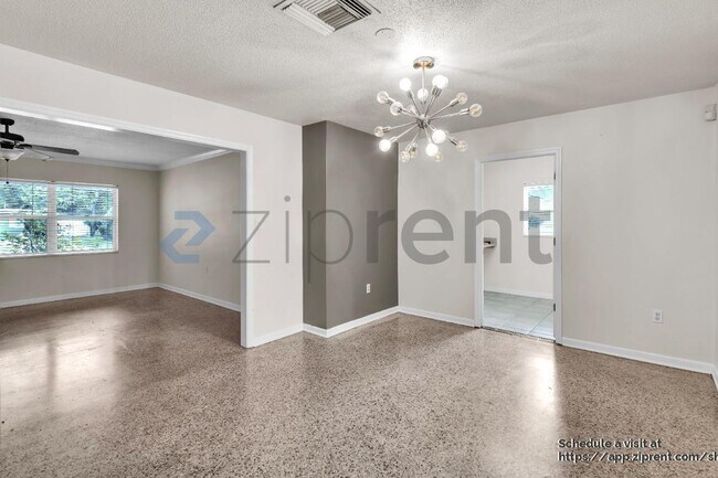 Building Photo - 803 Ellendale Dr