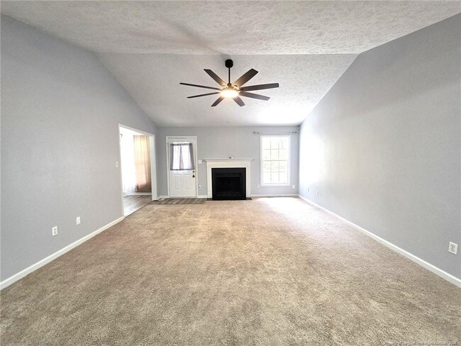 Building Photo - 910 Foxhunt Ln
