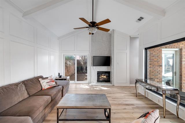 Building Photo - 14773 Bedivere Ct