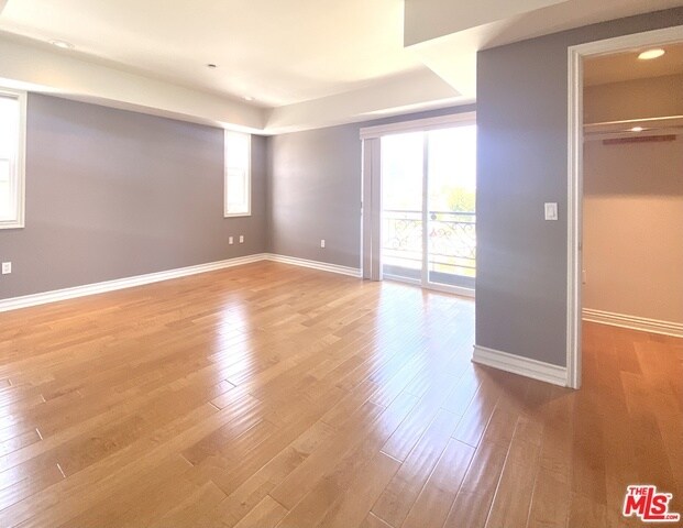 Building Photo - 1530 Centinela Ave