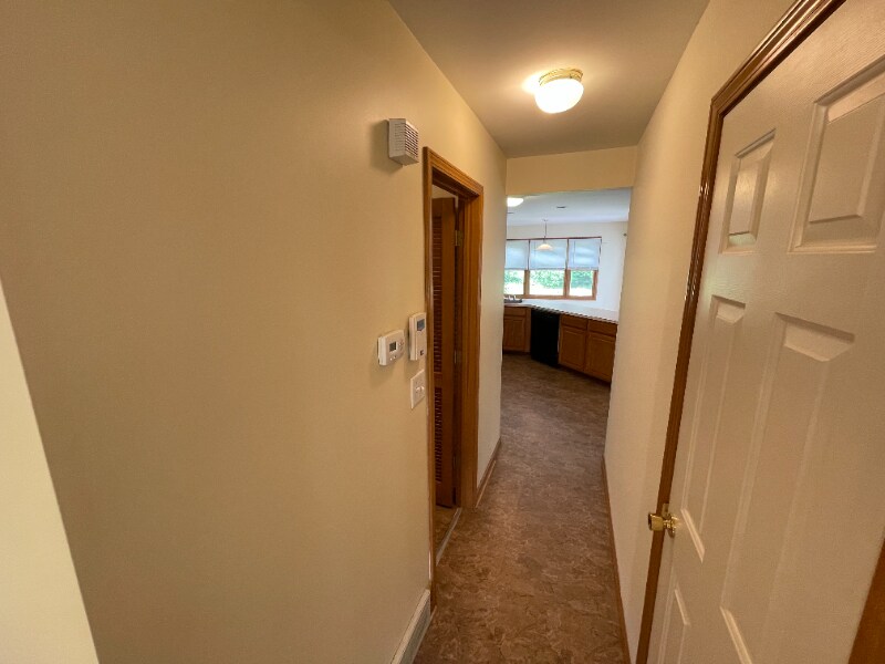 Building Photo - 220 Concord Hill Dr