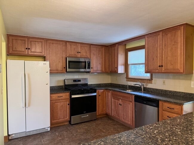 Building Photo - 7 Lee St