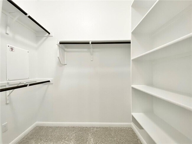 Building Photo - 1509 Longhorn Ranch Dr