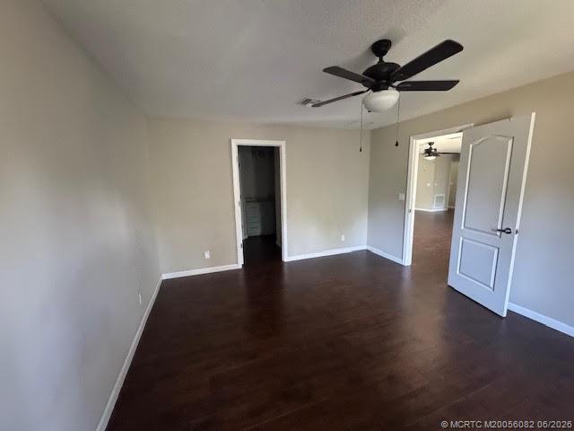 Building Photo - 709 SE Alamanda Way
