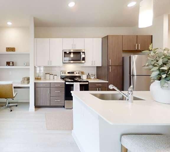 Building Photo - 13023 Hema Dr