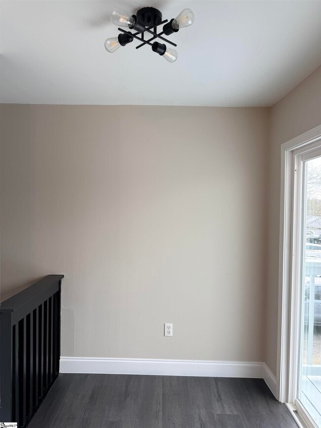 Building Photo - 36 Spinnaker Ct