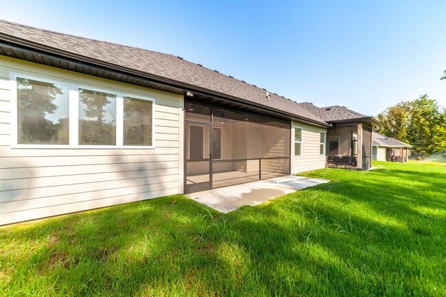 Building Photo - 808 Napa Dr